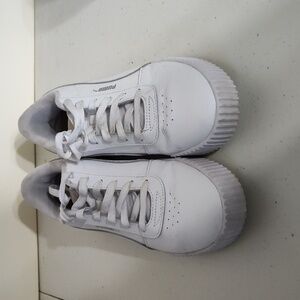 Puma Carina White Leather Casual Tennis Sneakers Women's Shoes Size 7.5